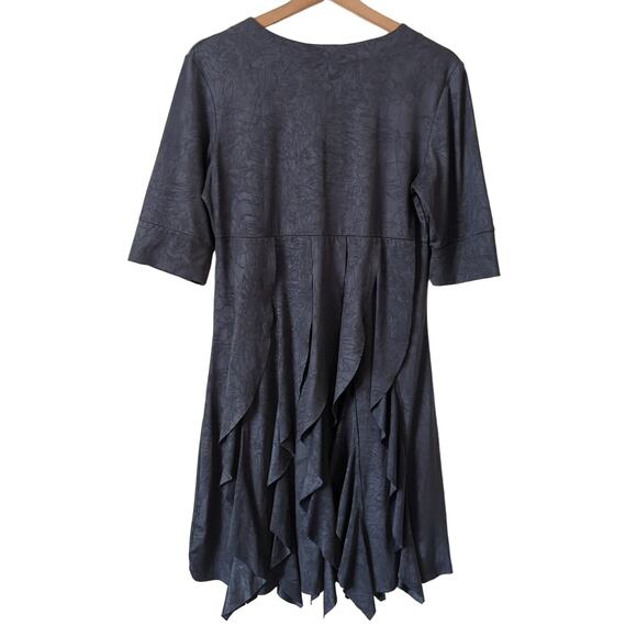 Isle Apparel Womens Lagenlook Boho Tunic Dress Metallic Gray Textured Medium - Picture 2 of 7